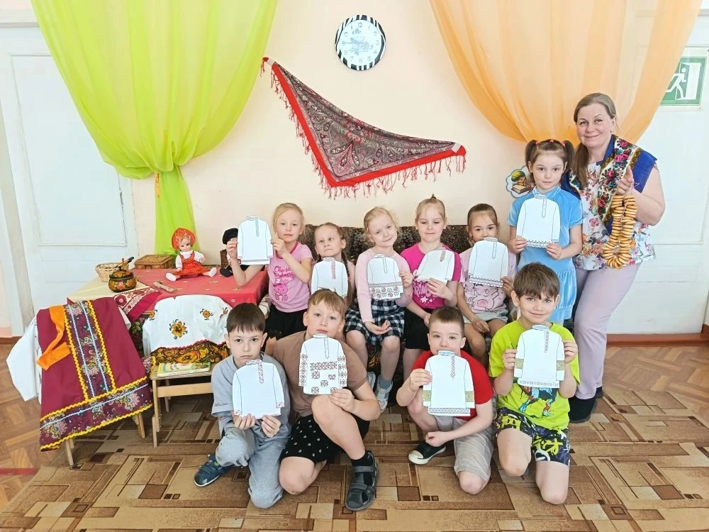 В группе "Ягодка" для воспитанников было проведено занятие по патриотическому воспитани...