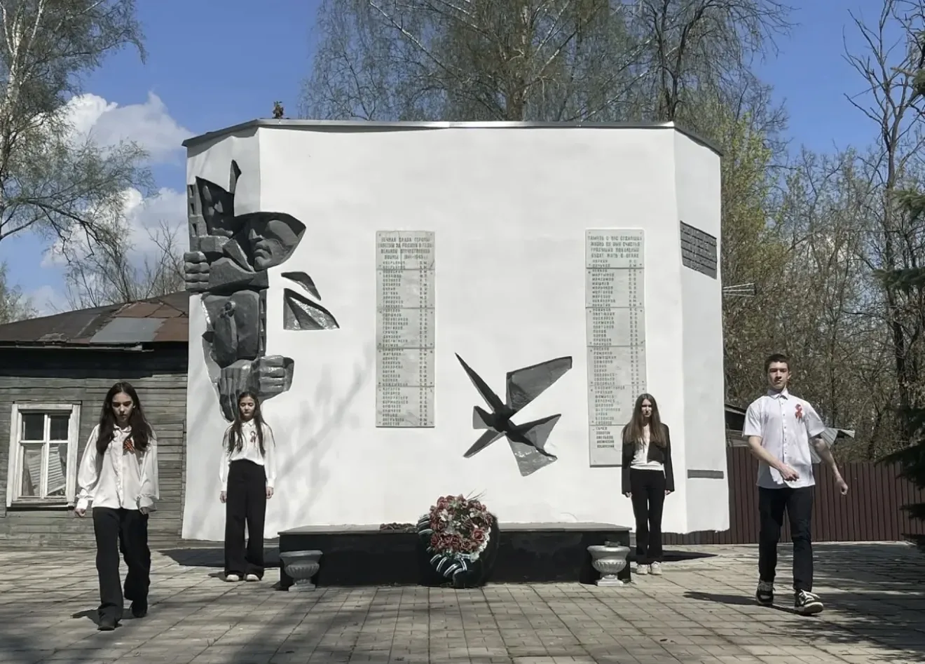 🪖Память жива, пока мы помним! 🪖  4 мая отряд «Юнармии» МБОУ г. Пушкино «Образовательный комплекс № 7