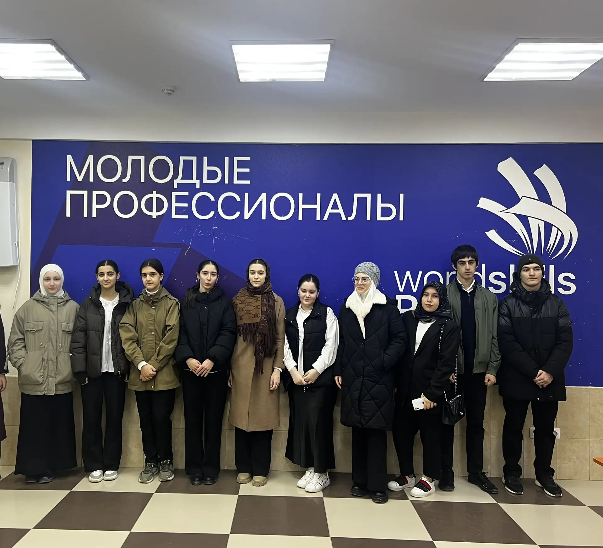 12 марта учащиеся 10‑х и 11-х классов нашей школы посетили ДГМУ г. Махачкалы в день открытых дверей.