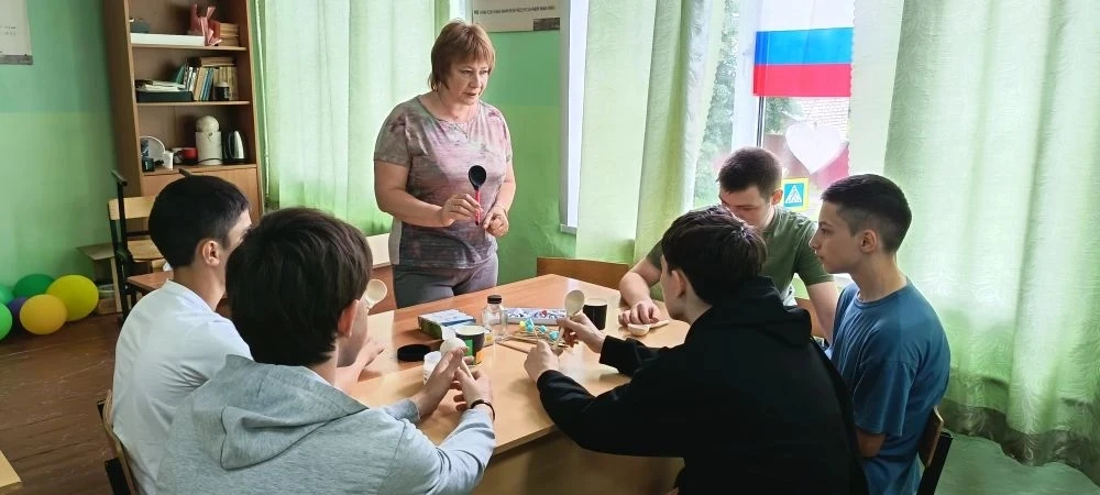 Ребята из лагеря труда и отдыха приняли участие в фольклорном мероприятии "Путешествие сквозь века" 