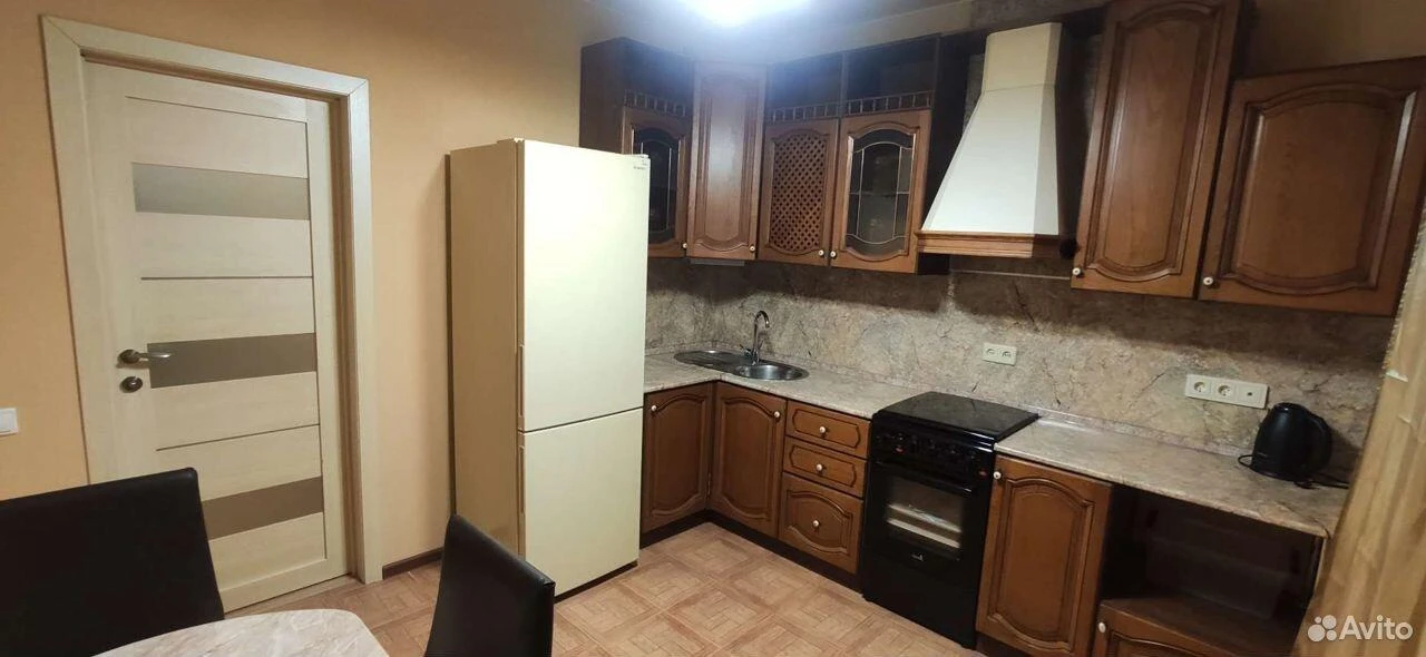 Сдам без посредников: 1-комнатная квартира, 43.5м²