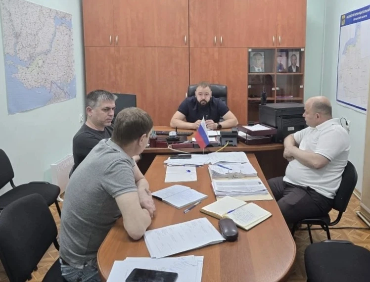 Заместитель главы администрации Каховского округа Артемий Шабанов провел оперативное совещание с сот