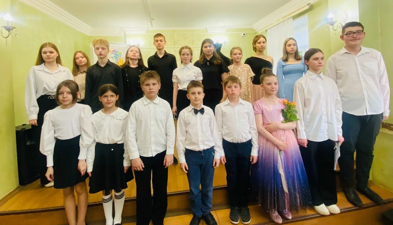 🎹Делимся фотографиями с майского концерта учащихся общего курса фортепиано!