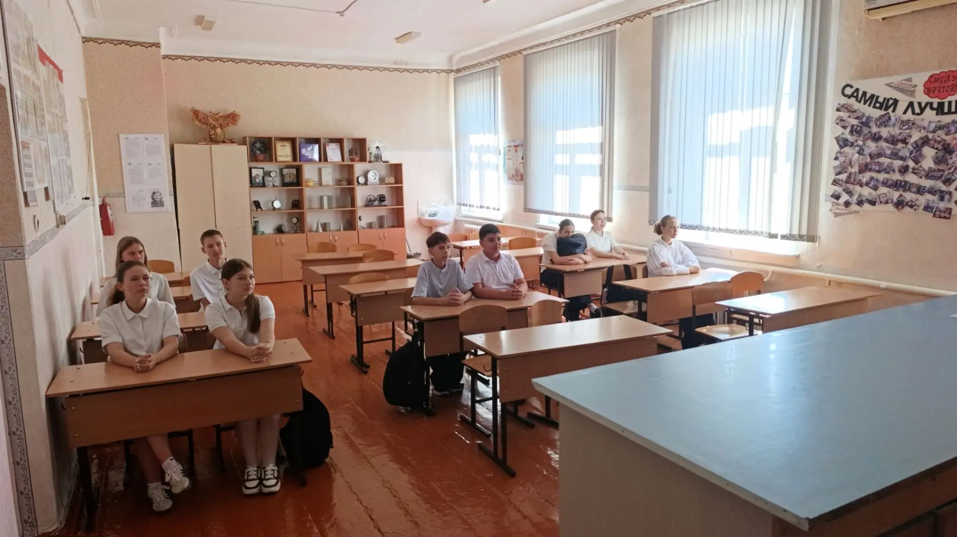 Сегодня в нашей школе состоялось важное и эмоционально насыщенное мероприятие: учащиеся...