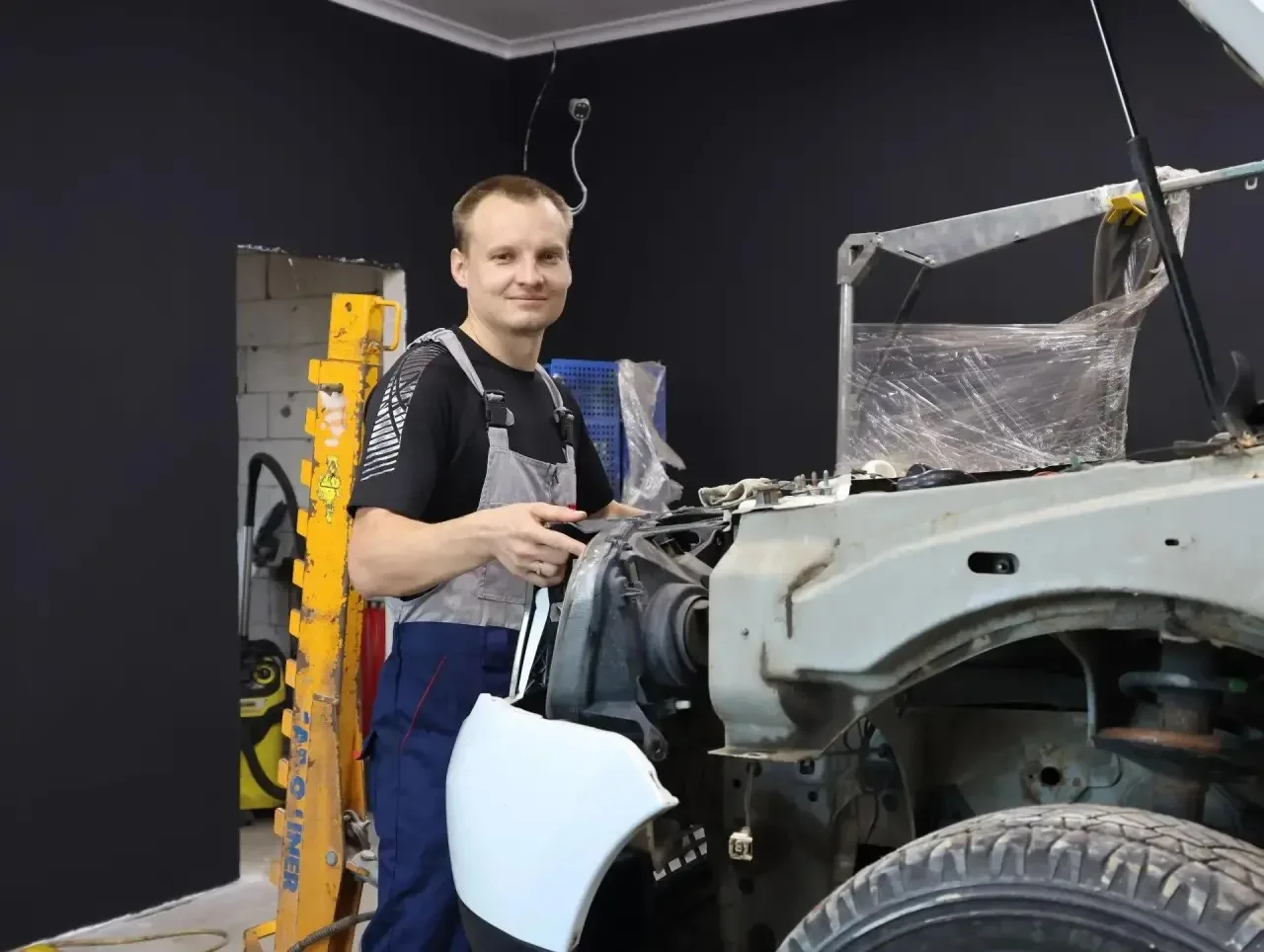 Ветеран СВО из Валуек открыл сервис кузовного ремонта автомобилей