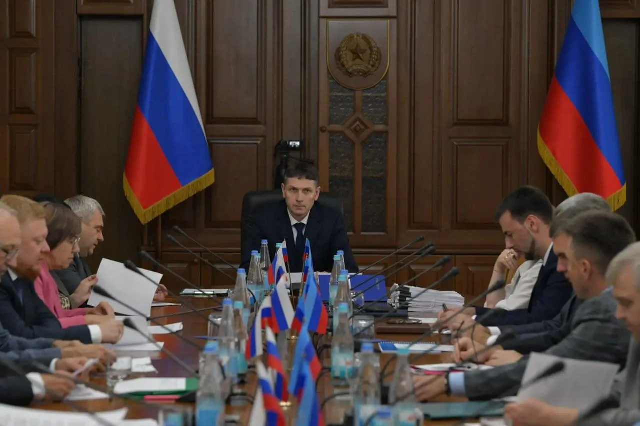 📝 Ключевое по итогам заседания Правительства ЛНР: