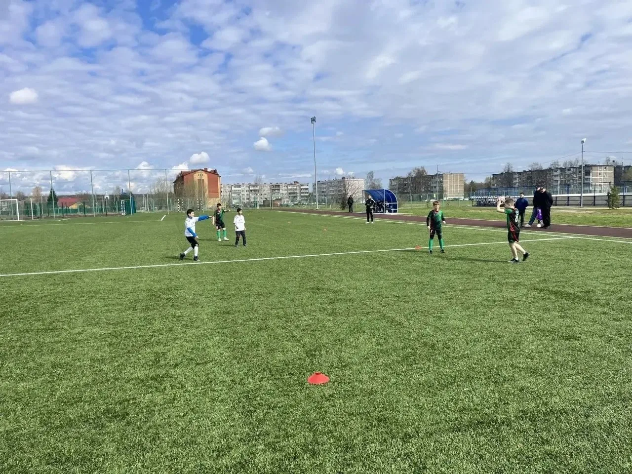 ⚽️Детский футбольный турнир прошел в Ситне-Щелканово  В спортивном комплексе «Ситне‑Щелканово» 18 ап