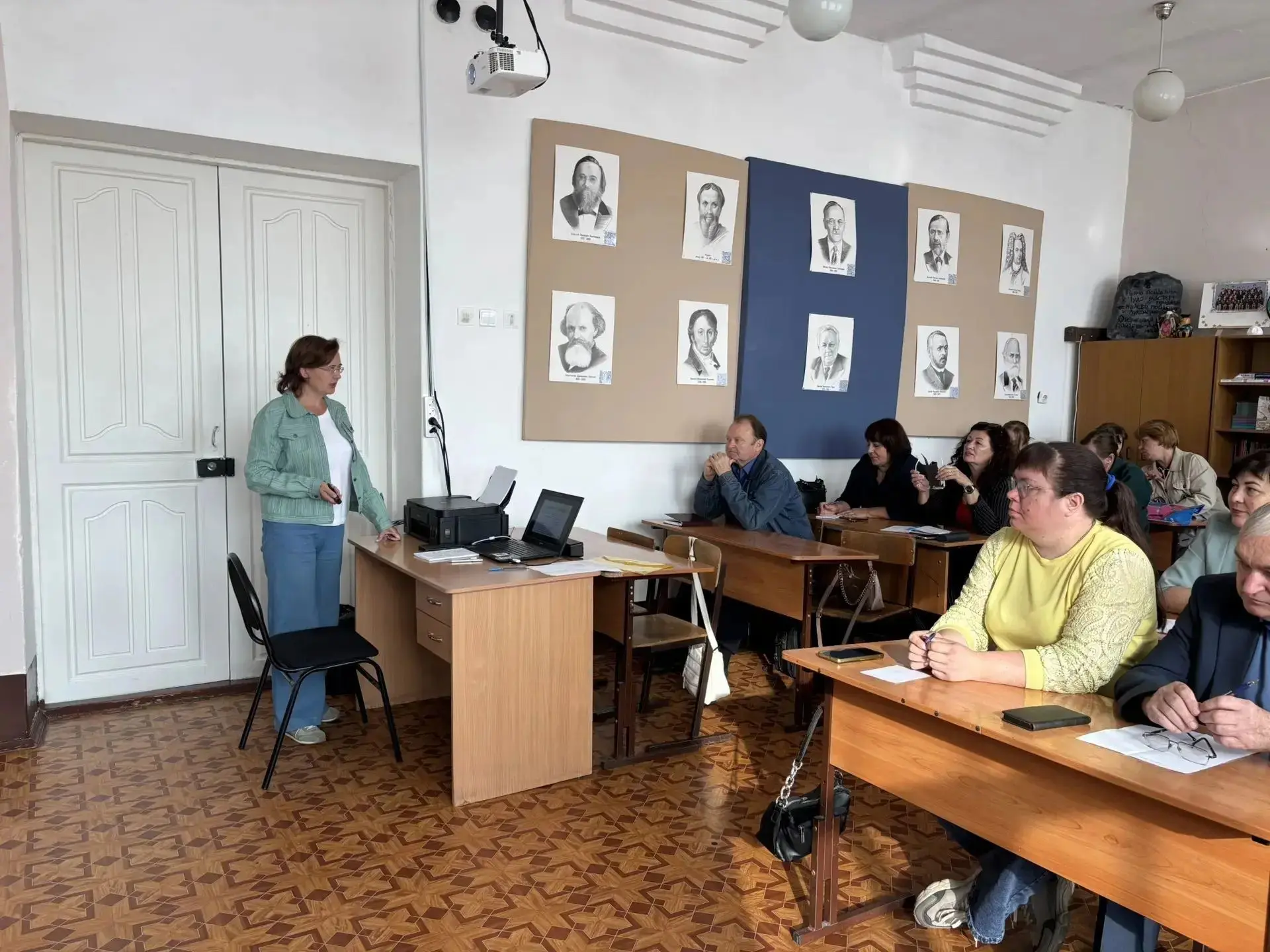 Наши педагоги активно включились в работу. Они посетили предметные секции, которые прох...