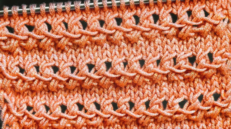 🧶 «Простой узор с горизонтальным ажуром» — изысканный, без эффекта сетки 

📌 Идеален для летних дж