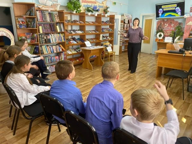 Космический полет в библиотеке с. Истошино! Сегодня шестиклассники Истошинской СОШ не сидели за парт