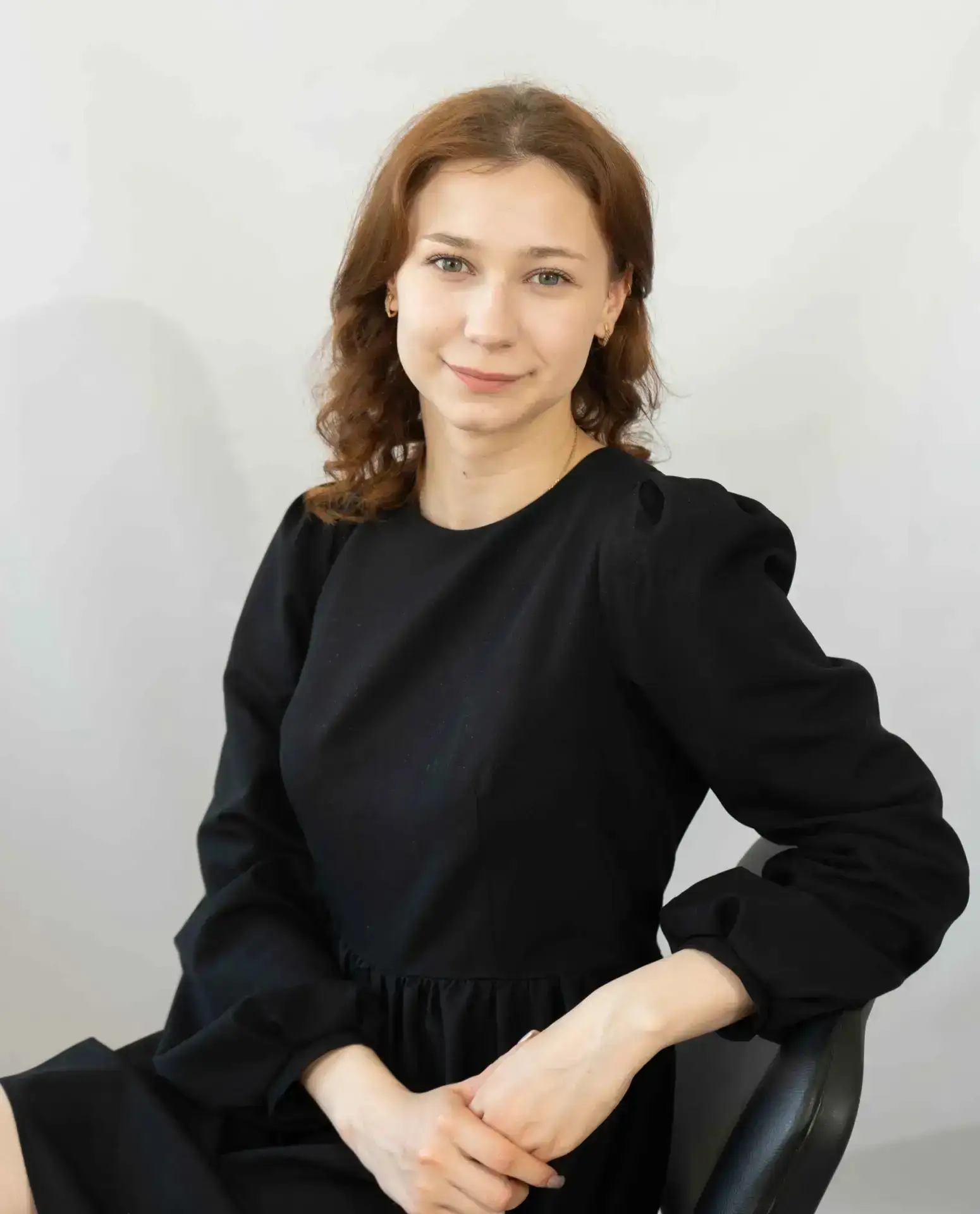 Поэзия и проза успеха

Елизавета Олейник из 32-й школы сдала экзамен по литературе на 100 баллов. За