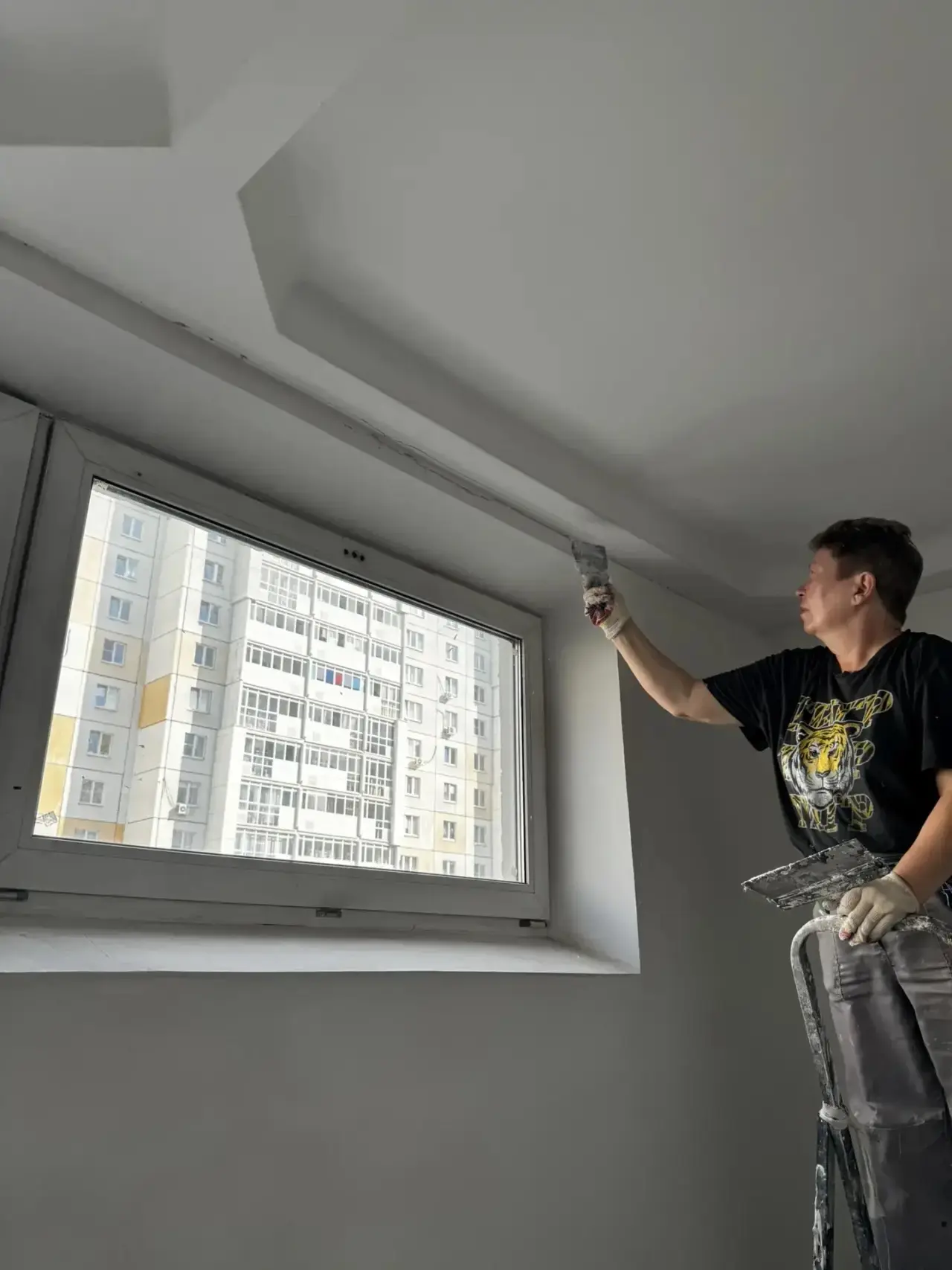 🛠Продолжаем ремонт в третьем подъезде дома по адресу: Краснопольский проспект, 1б.