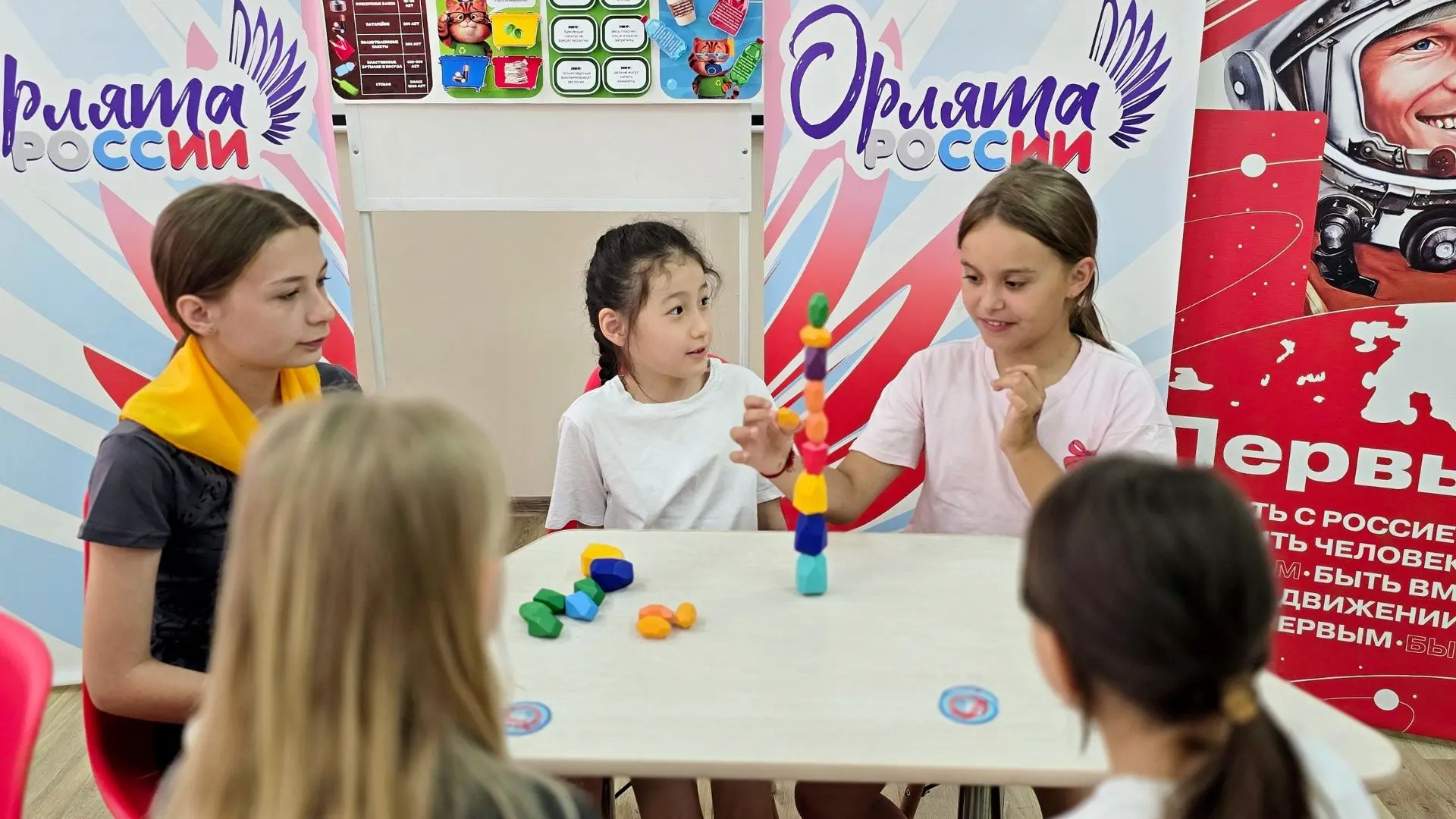 Лагерь "Теремок" – место, где всегда звучит детский смех. В рамках празднования Дня русских в Центре
