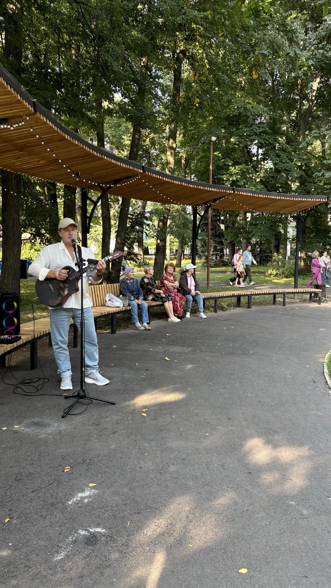 🎸 🌿На музыкальной клумбе сегодня — Сергей Голомидов!