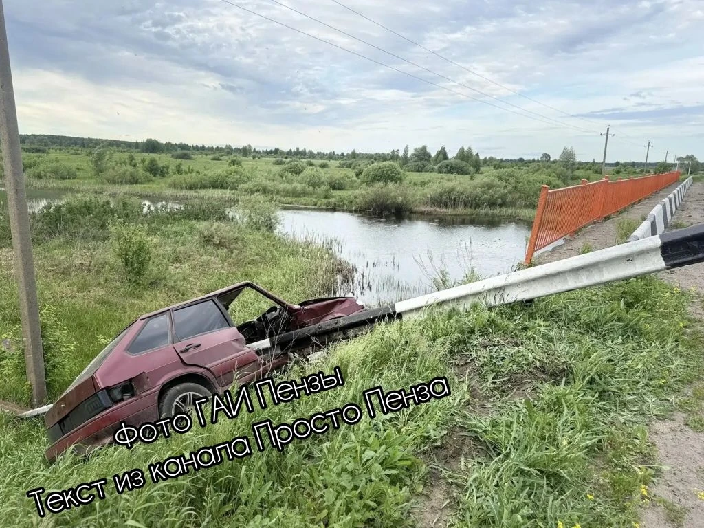 Смертельное ДТП произошло в Сердобском районе.  В 16:39 на 113‑м километре автодороги «Тамбов‑Пенза»