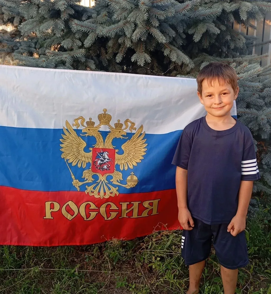 🇷🇺 В преддверии Дня Государственного флага РФ,воспитанник группы "Золотая рыбка" Литв...