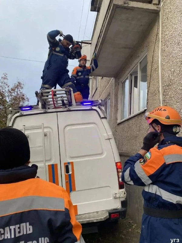 🚒 Утечка газа произошла в квартире дома в Авдоне