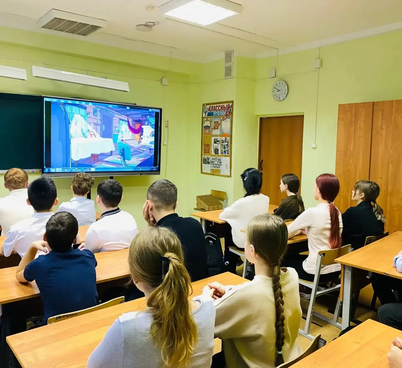 Сегодня в нашей школе прошли увлекательные занятия из цикла «Разговоры о важном» на тему «Как создаю