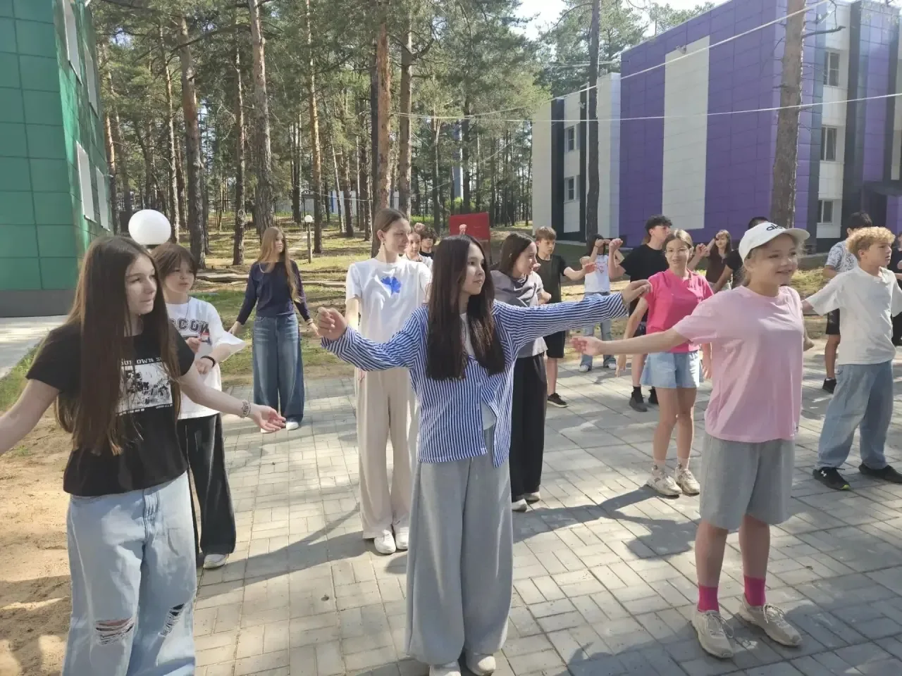 ☀️ ВЫХОДНОЕ УТРО 

💯 Воскресное  утро — это тот самый особенный день, когда привычная общая зарядка