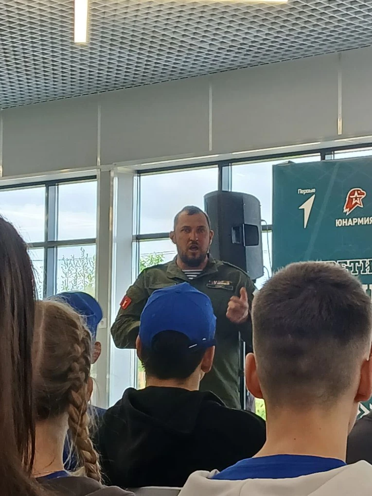 🚩 «Соколы единства» в «Авангарде»! 🚩  24 апреля наш отряд побывал в лагере «Авангард», где для нас п