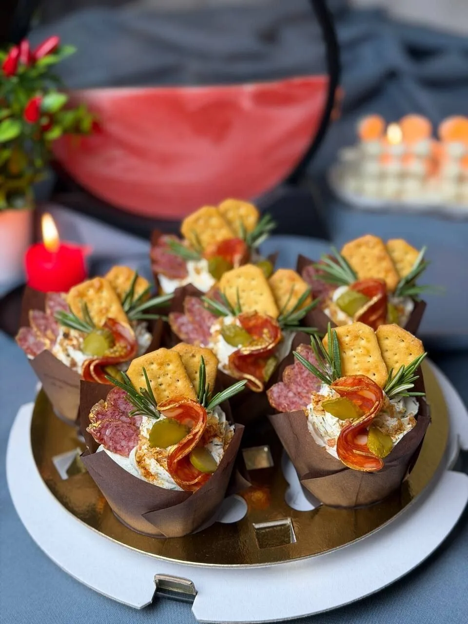 Капкейки закусочные с ветчиной и сыром