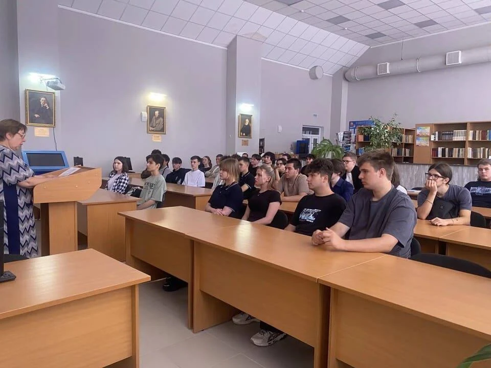 Память о жертвах терроризма: памятное мероприятие в библиотеке СРКВТиЭ