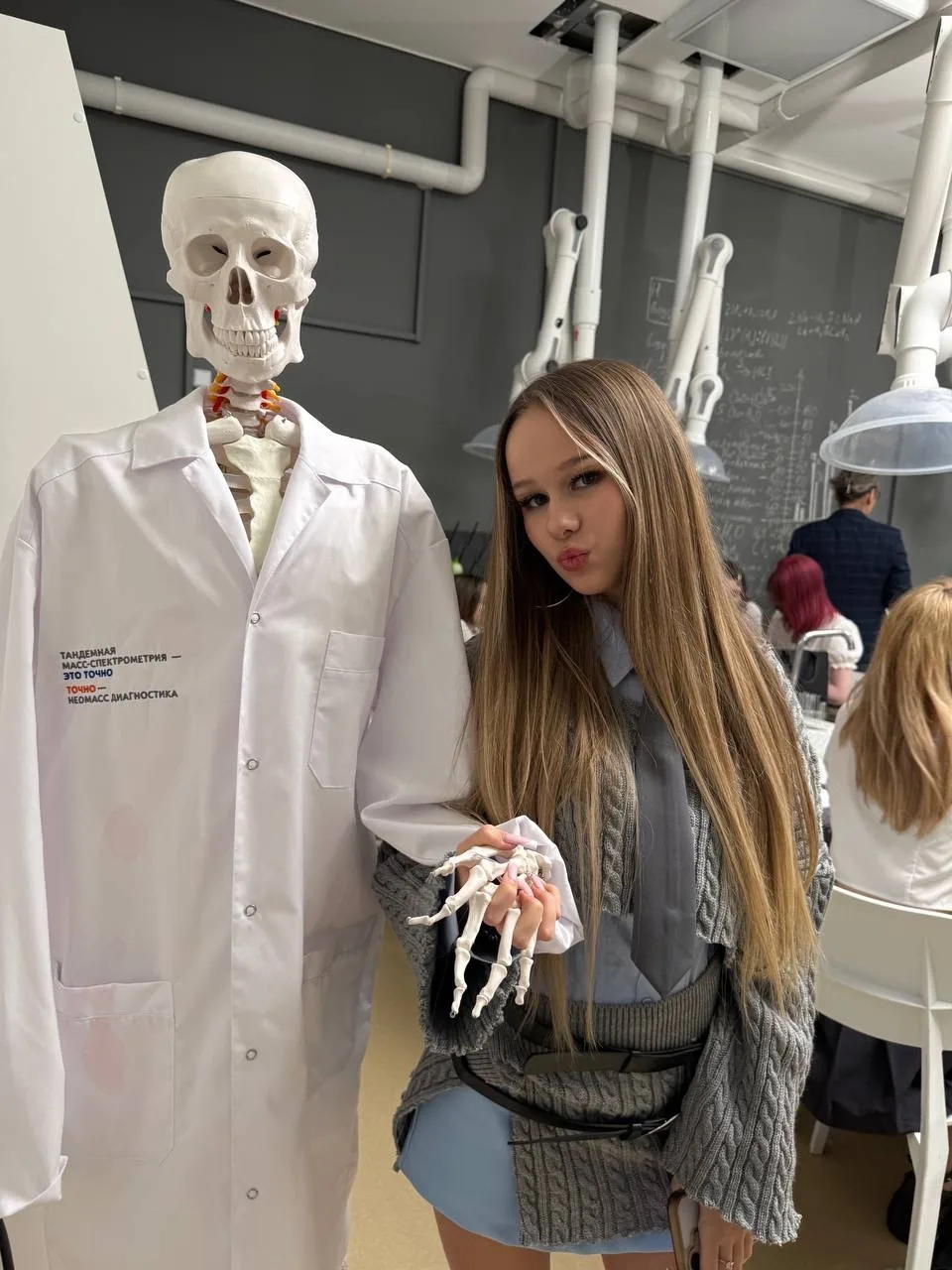Ева Маш анонсировала съемки клипа на трек Не хочу в школу. Ждете премьеру?