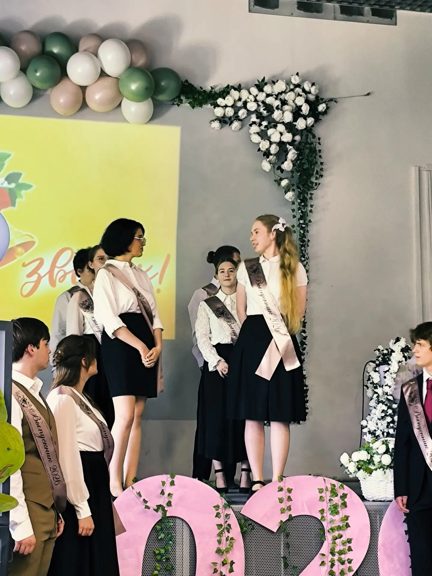 #ПоследнийЗвонок2026 | Время прощаться со школой 🎓  Вчера в 3 корпусе нашей школы прозвенел Последни