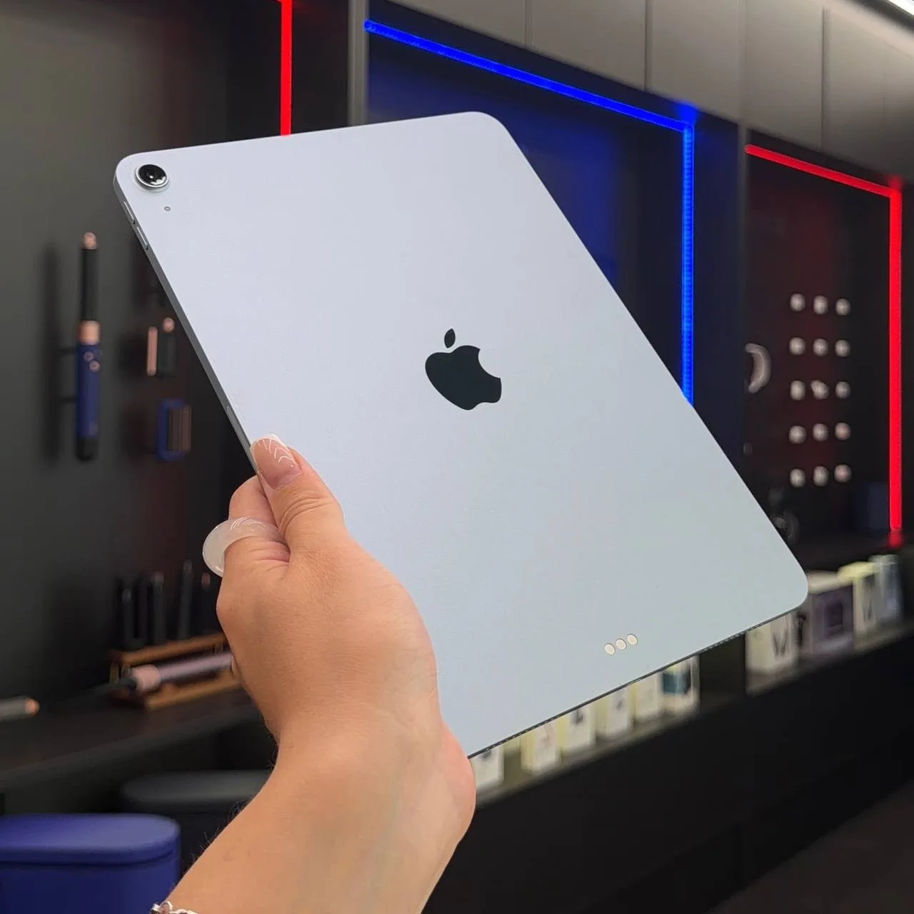 Если бы нужно было выбрать всего один планшет Apple, мы бы показали именно его🔥

iPad Air M4 — мощн