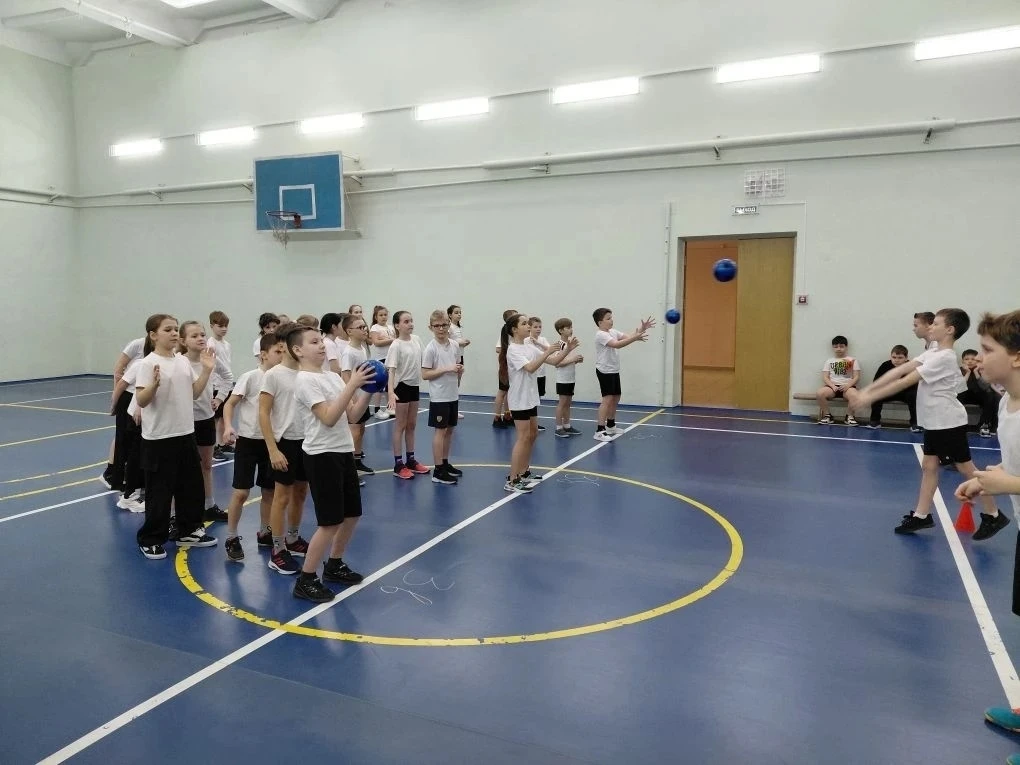 🌟 Месячник оборонно-массовой и военно-патриотической работы - это множество спортивных мероприятия д