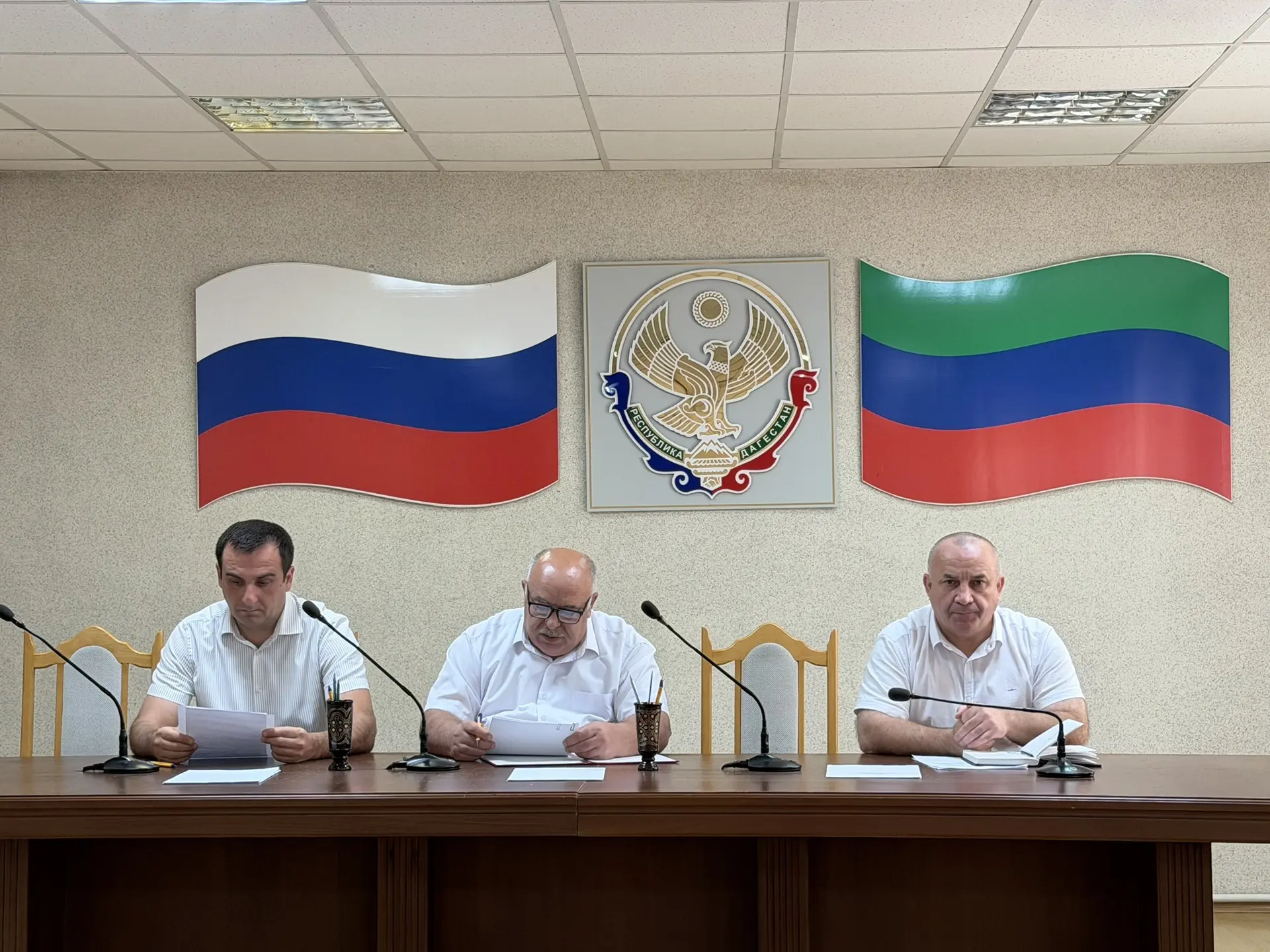Сегодня в администрации МР «Кумторкалинский район» состоялось аппаратное совещание под ...