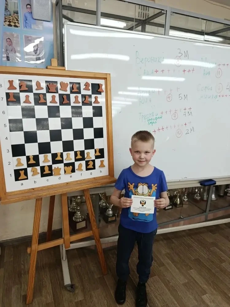 ♟️ От всей души поздравляем Владимира Лисицына с присвоением второго юношеского разряда! 
🌟 Это бол