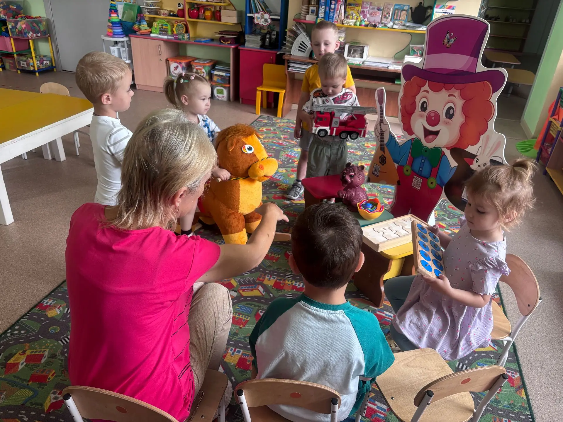 🌸Учимся дружить без ссор
👫В рамках Недели правовой помощи с воспитанниками первой младшей группы №