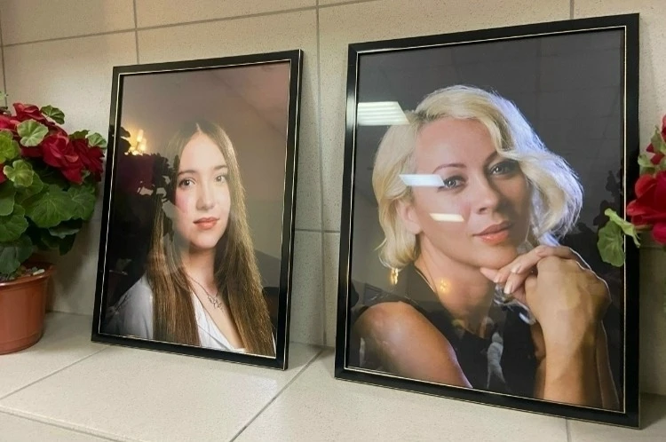🕯В Балаково простились с 45-летней актрисой Екатериной Ведуновой и её 15-летней дочерь...