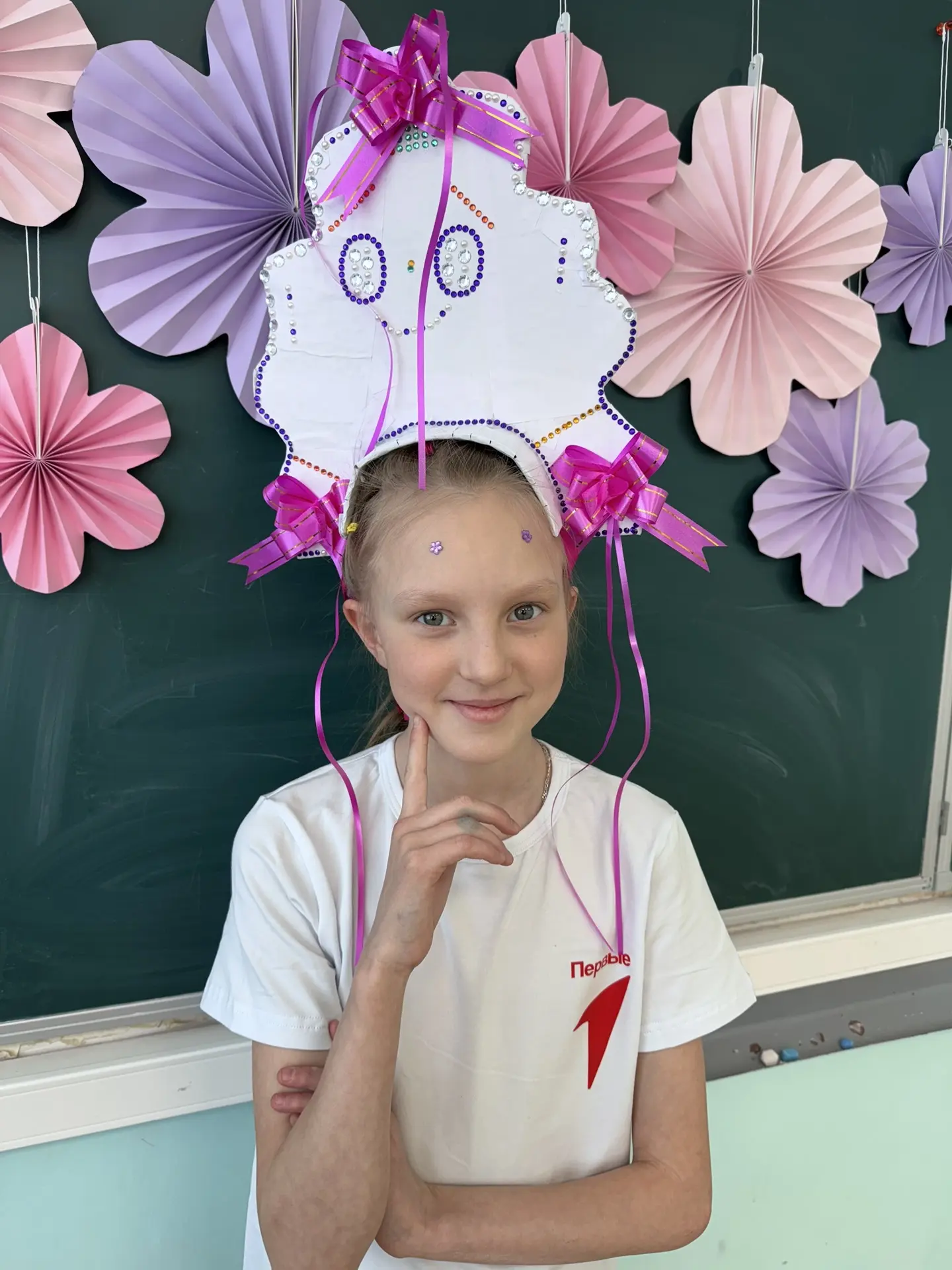 ✨ Сегодня в нашей школе царила настоящая волшебная атмосфера! ✨  Активисты Совета Первых и мамы из с