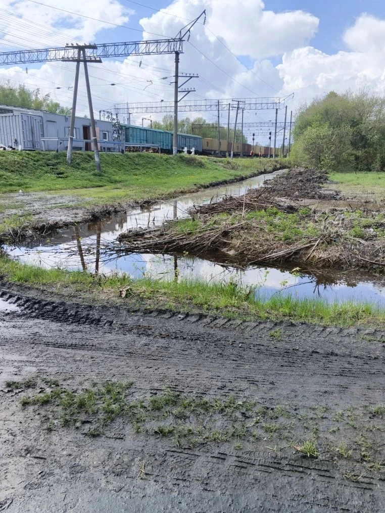 Помогать людям - основная задача депутата. И для этого, порой, достаточно и маленьких д...