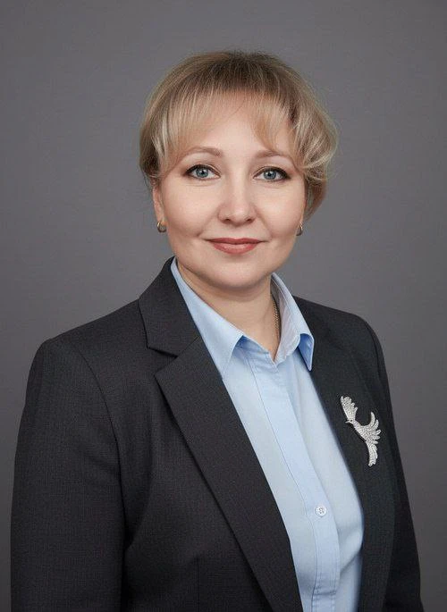 Поздравляем педагога дополнительного образования, руководителя детского  объединения "Весёлая палитр