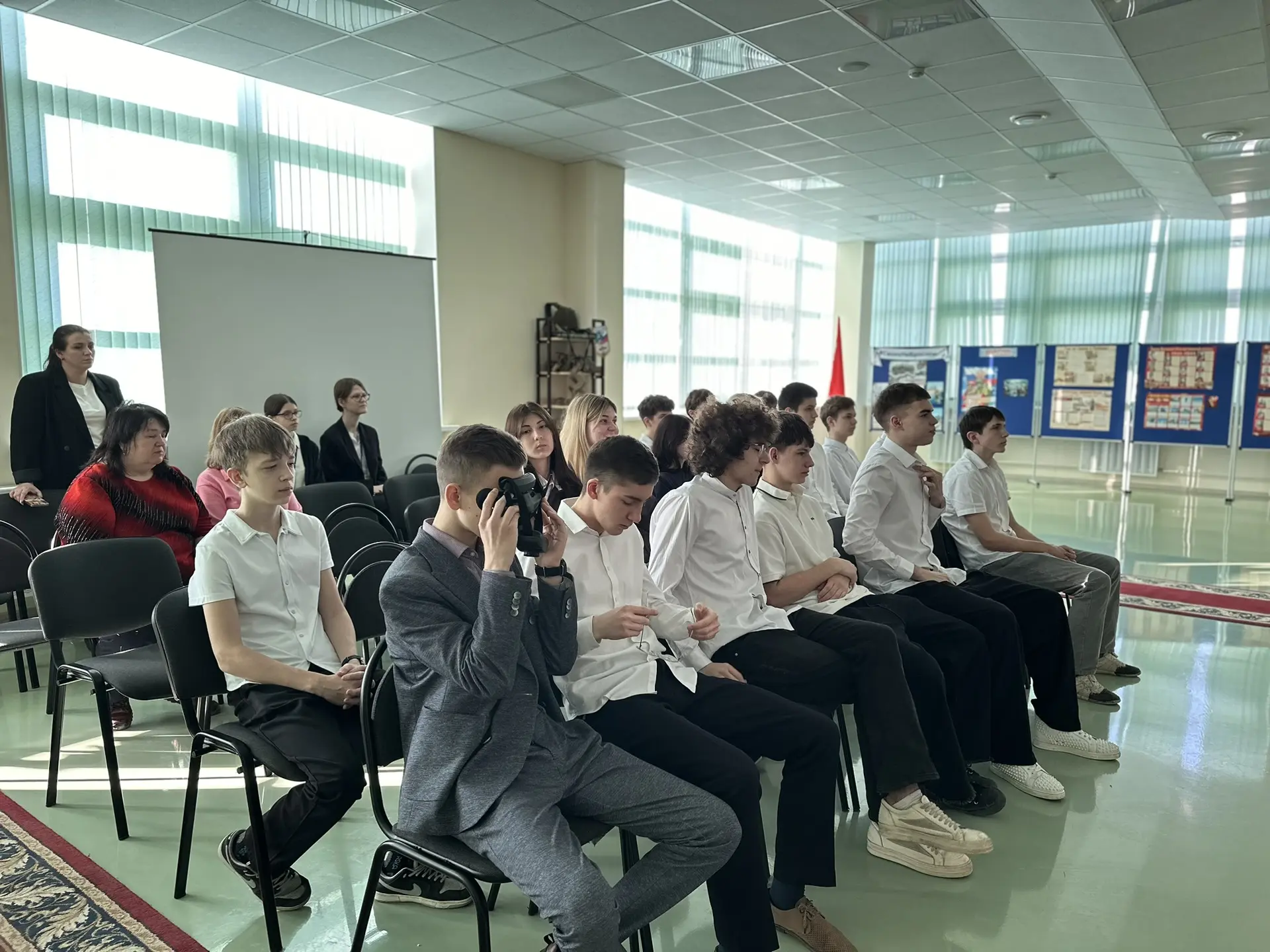 Проведение урока мужества в преддверии Дня защитника Отечества  В рамках подготовки к празднованию Д