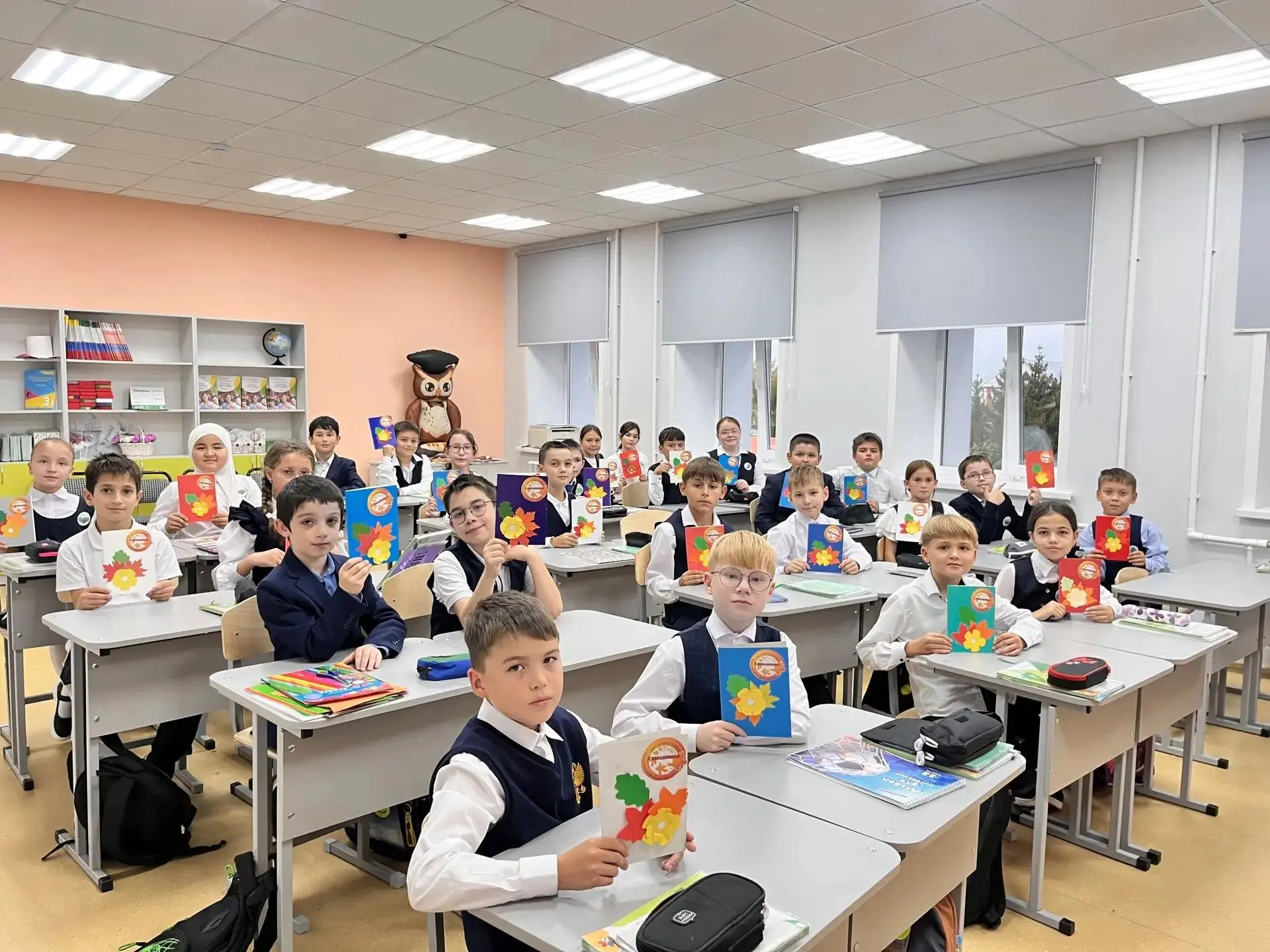 Тепло из детских рук — ветеранам педагогического труда! 🧡В честь Дня пожилых людей акт...