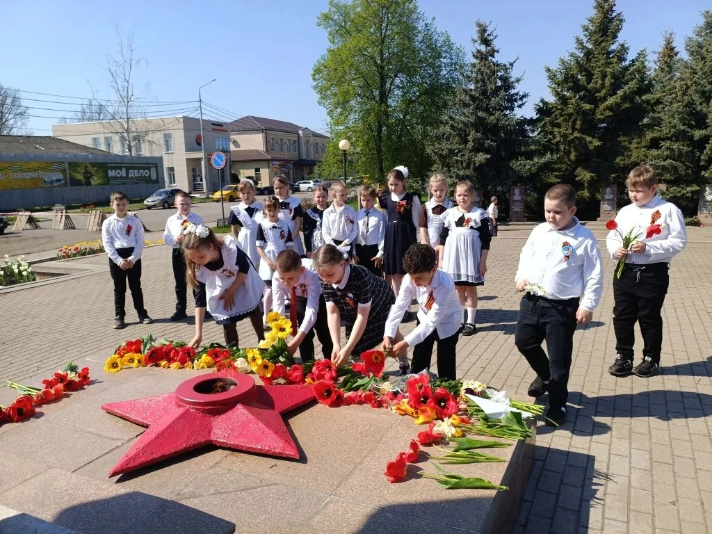 В честь 8⃣1⃣-й годовщины победы в Великой Отечественной войне для учащихся третьих  классов на Аллее