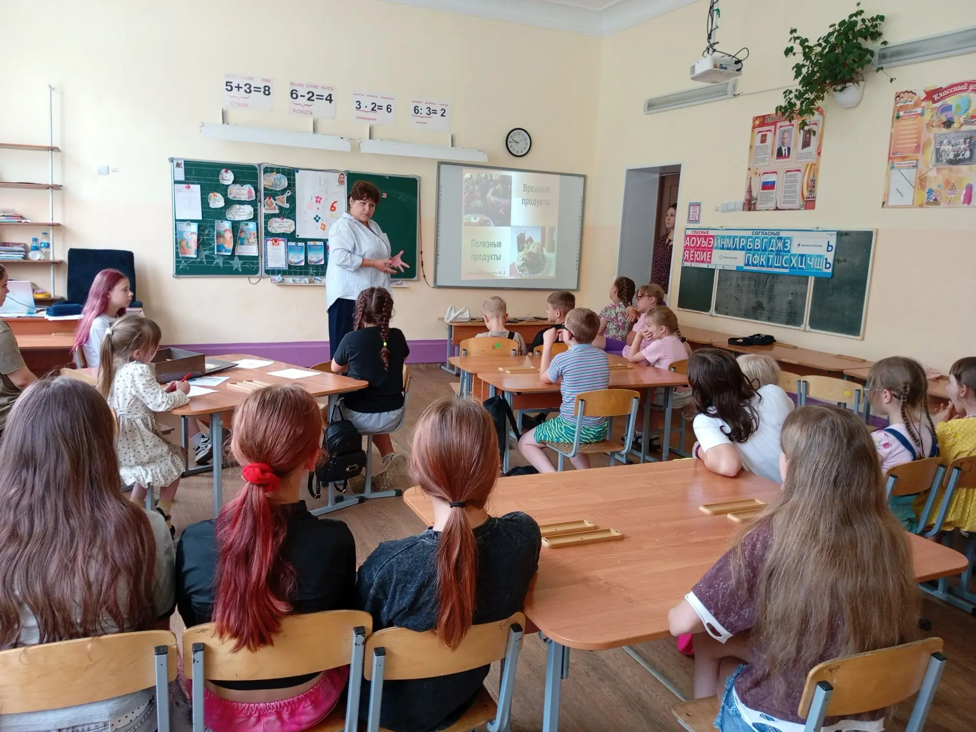 07.07.2026.год. Утро в пришкольном лагере "Планета Детства" началось с  минутки здоровья. Тема бесед