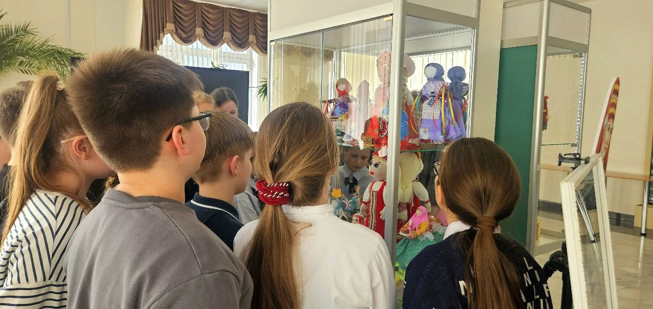 🇷🇺ОРЛЯТА ОТКРЫВАЮТ РОССИЮ  💫На этой неделе обучающиеся 4б класса Первомайской средней школы под руко