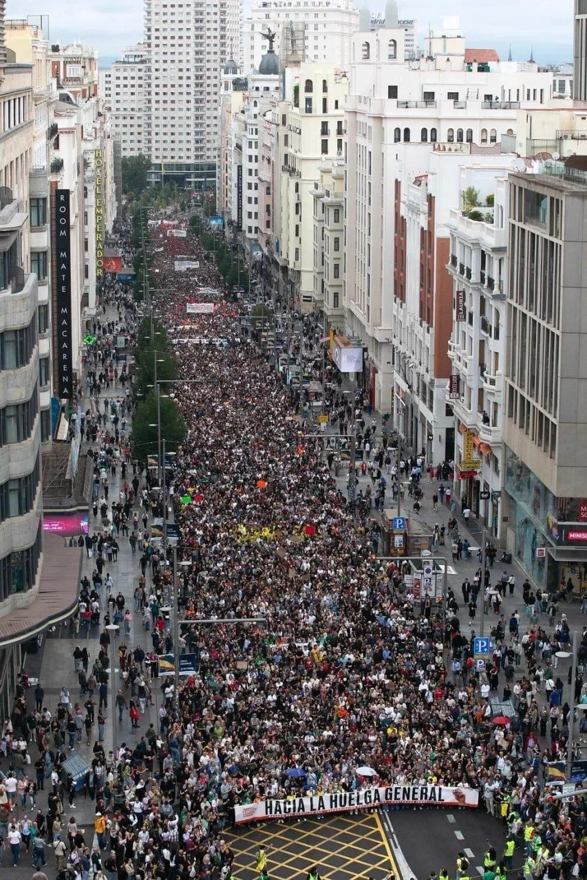 🇪🇸🏠В Испании прошли протесты из-за жилищного кризиса, сообщили испанские СМИ