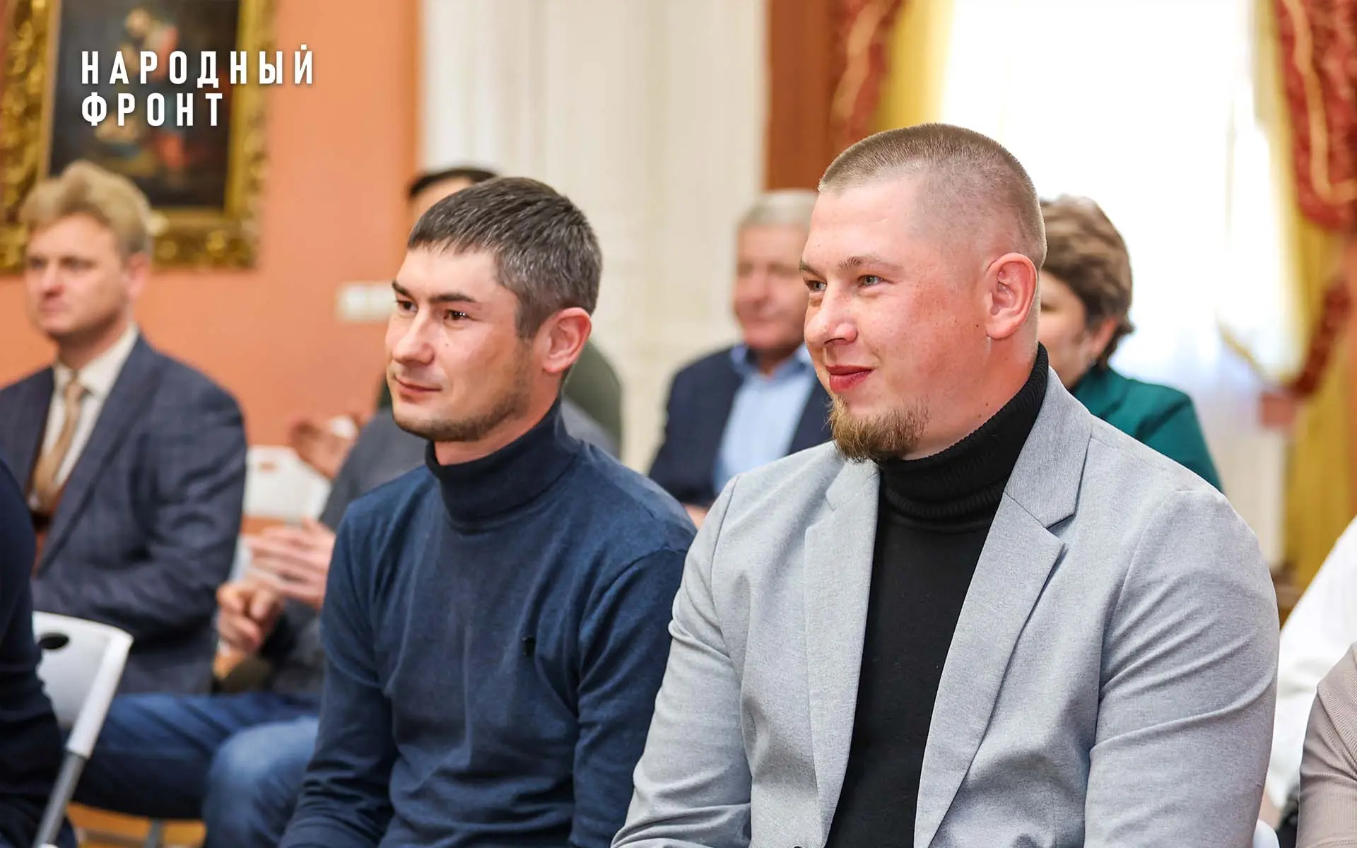 Мы вручаем его тем, кто своим трудом, ресурсами и сердцем доказывает: "Своих не бросаем".   Народный