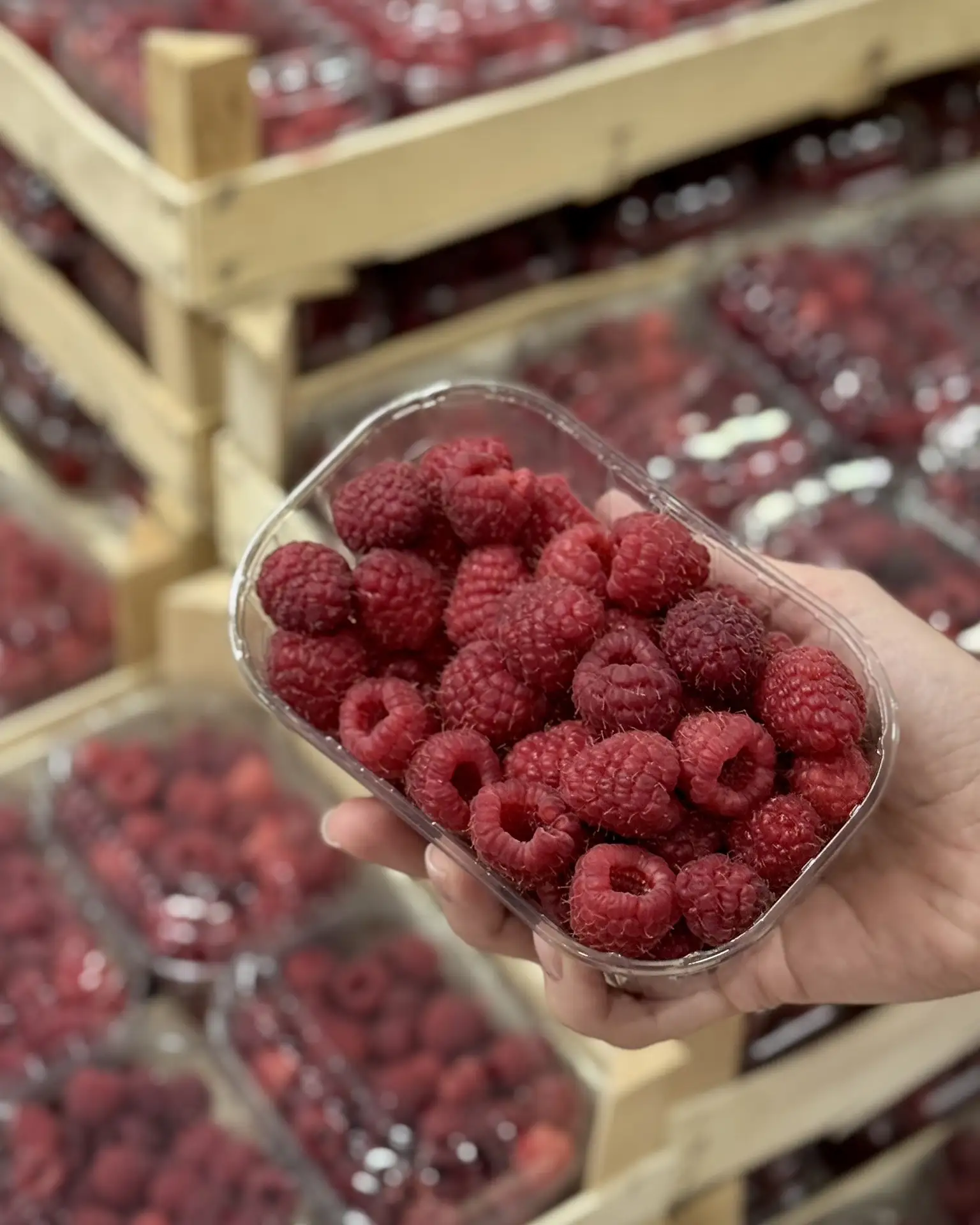 Сладкая и ароматная МАЛИНА в SPAR🩷 #SPARLoveFresh