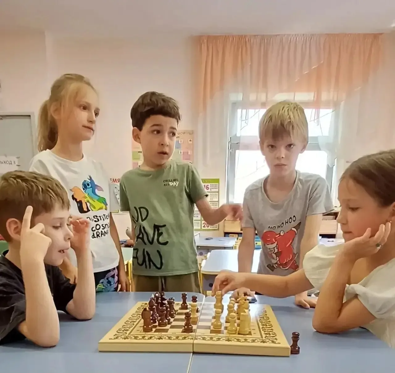 ♟️Шахматы — это не только про стратегию, но и про первые шаги к большим победам! 

В нашем дошкольно