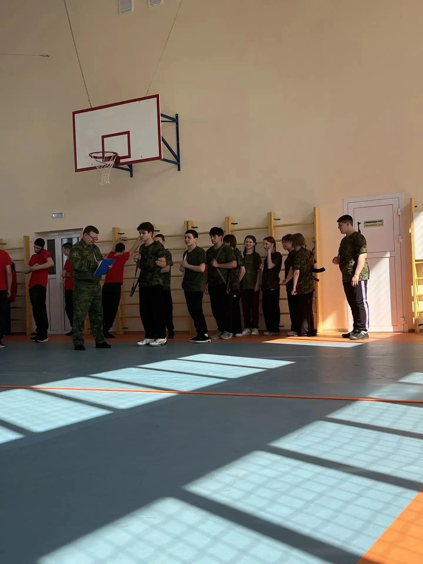 25 марта, отряд нашей школы старшей возрастной категории принял участие в муниципальном...