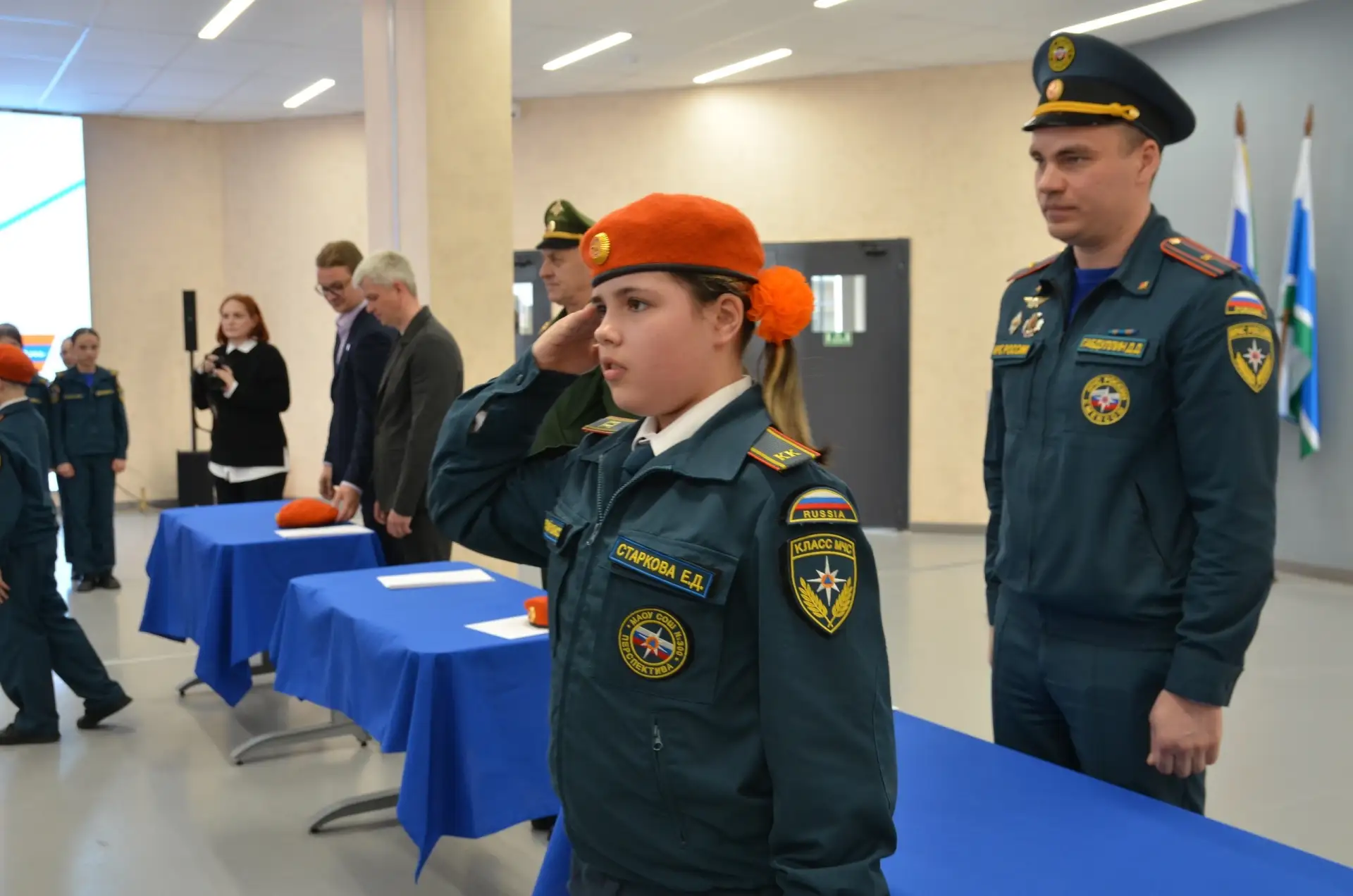 🧑‍🚒 377 лет на страже безопасности: с Днём пожарной охраны России! 🇷🇺  От лица МАОУ СОШ № 300 «Персп