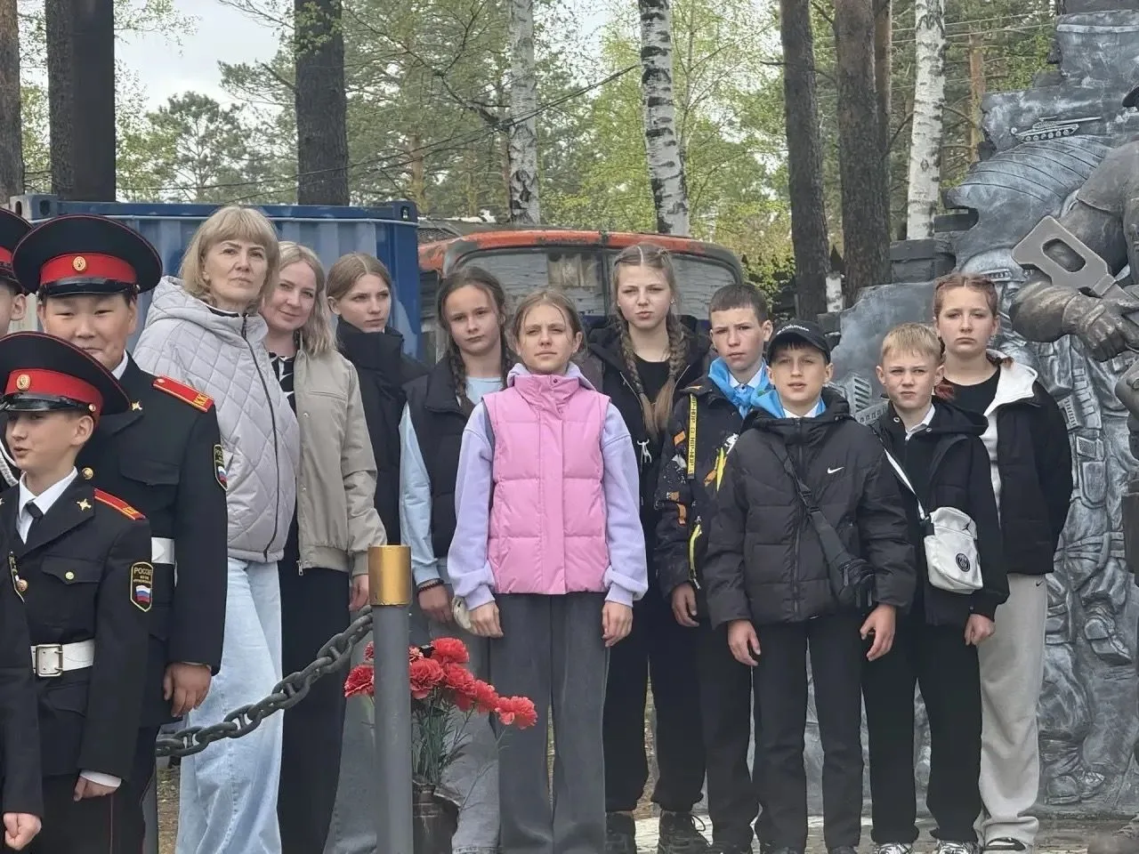 Наши обучающиеся вместе с ребятами из Шиткинской центральной детской библиотеки имени Зои Космодемья