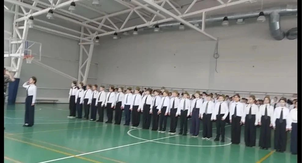С 16 по 20 февраля в школе прошёл традиционный конкурс «Смотр строя и песни», посвященный Дню Защитн